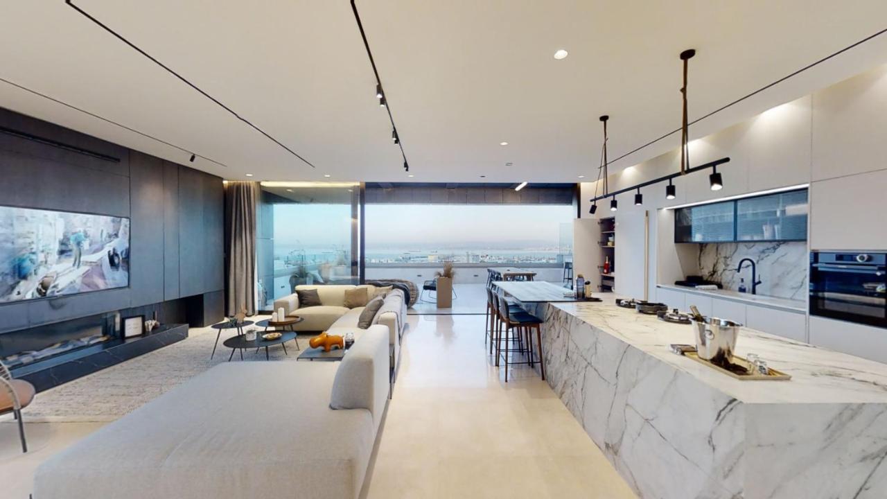 Serene - Infinity Cview Pool - 4 Bedrooms Luxury Penthouse Хайфа Екстер'єр фото