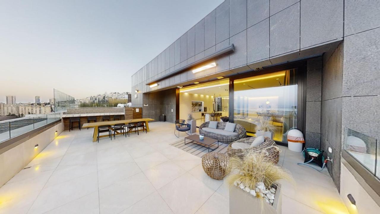 Serene - Infinity Cview Pool - 4 Bedrooms Luxury Penthouse Хайфа Екстер'єр фото